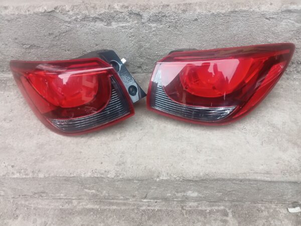 TAILLIGHT MAZDA DEMIO 2015