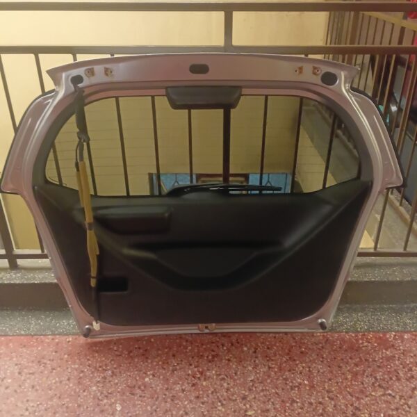 Rear gate honda fit gp1 - Image 2
