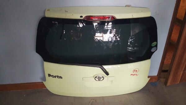REAR GATE PORTE